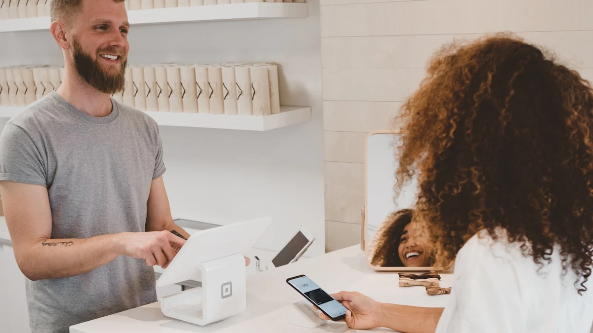 Cut Costs, Not Quality: How Chatbots Help Restaurants Save on Customer Service